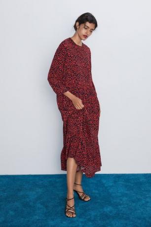 Most megvásárolhatja azt a Zara ruhát, piros leopárd nyomtatásban